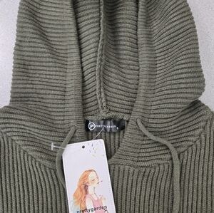 Olive Green Ribbed Hoodie Sweater Size Small Pretty Brand
